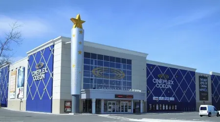 Quiet Bright Luxurious & Clean Private Modern Suite with free Parking  & A/C Отели рядом с достопримечательностью «Парк штата Голдстрим»