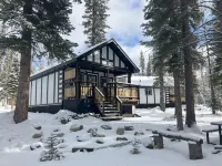 Cozy Fireside Cottage - Kutenai