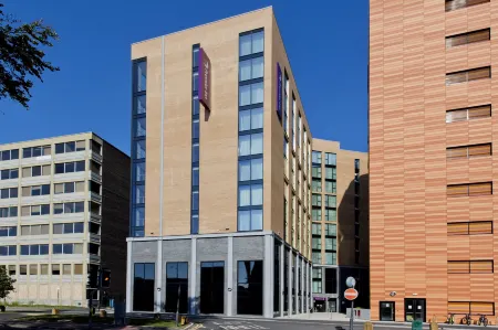 Premier Inn Bournemouth East Cliff Отели рядом с достопримечательностью «Bournemouth University Weston Library, Lansdowne Campus»