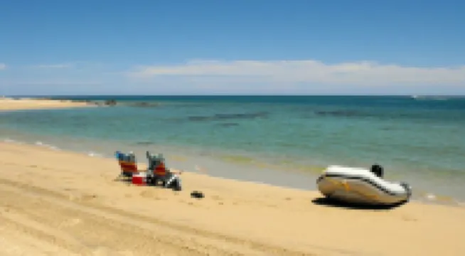 Villa De Cortez Condo!  Beachfront, Sunrises, Fishing and Pickleball await!