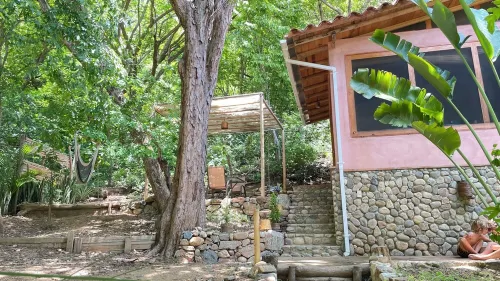 A Serene Mazunte Retreat with AC, Starlink & Great Location