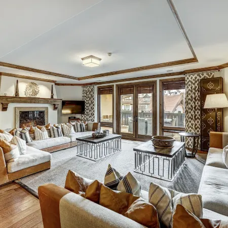 Arrabelle Luxury 4 Br Condo- Close to the Mountain