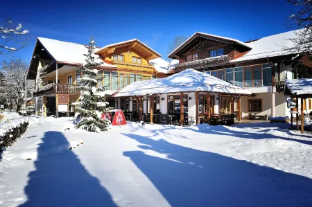 Landhotel Böld Oberammergau Отели в г. Обераммергау