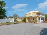 The Wayward Traveler's Inn Hotels in Mims