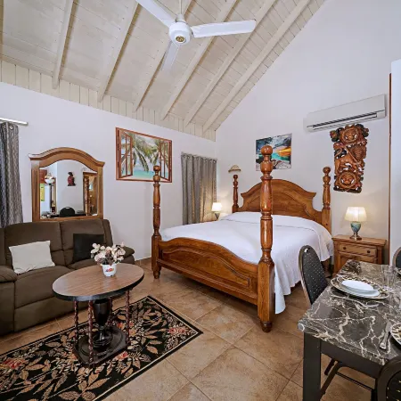 Beach House Condos, Negril