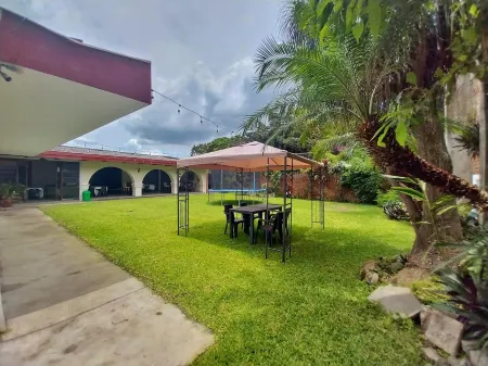 Suites & Apartments San Benito - Zona Rosa