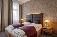 Club Hotel Cortina - Nouto- ja jättöpalvelut