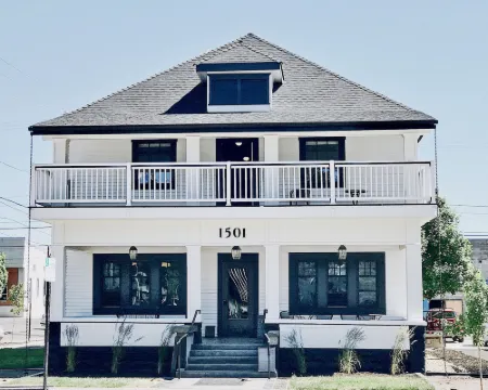 The Landing Hotel and Dining Hotels in Union County