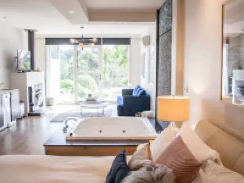 Polperro Villas Hotels in Dromana