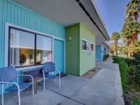 Ccbc Resort Hotel - A Gay Men's Resort Hotels in Cathedral City