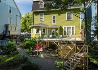 The Elizabeth Manor Guesthouse Hotels in St. John's