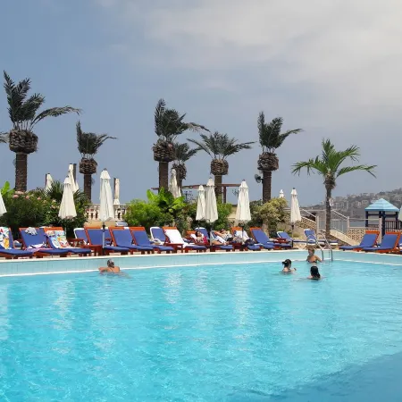 Lamedina Hotel & Resort