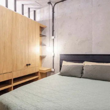 Stylish Private Room City Views & Prime Location