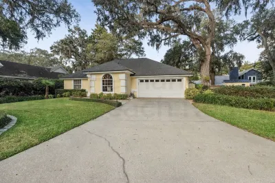 4937 Windward Place 3 Bedroom Home فنادق في Nassau County