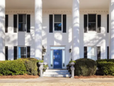 Stone Mountain Manor Hotels in Stone Mountain