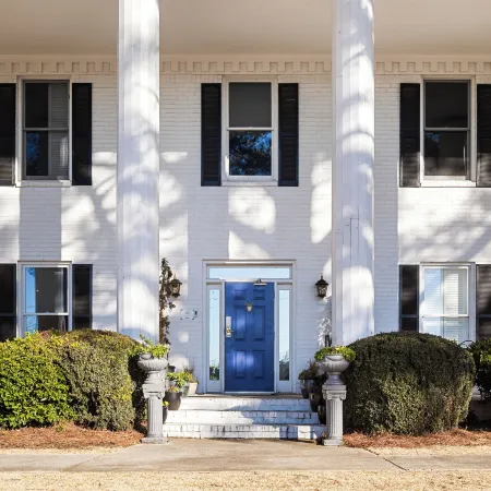 Stone Mountain Manor