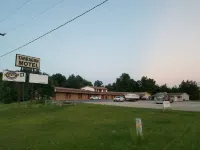Tarragon Motel