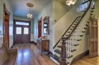 Charming Mt Pleasant Home in Historic Dtwn! - Homestays