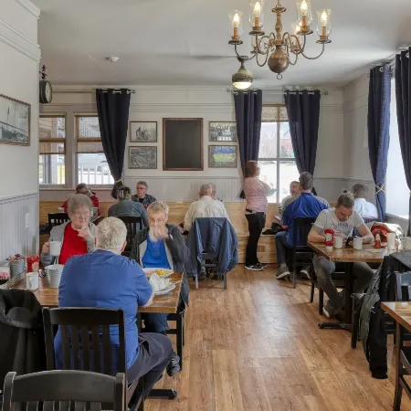 Picton Harbour Inn