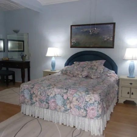 Casita Montana Hotel and Suites