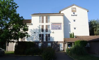 Egg Hotel Sevran