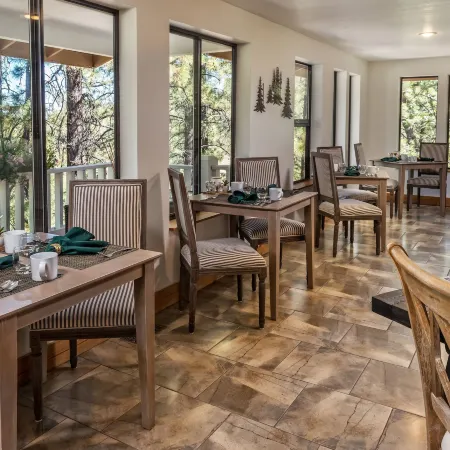 Sheridan House Inn- Adult Only Accommodation