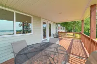 Deck & Water View: Cozy Kentucky Lake Getaway - chambre d’hôtes