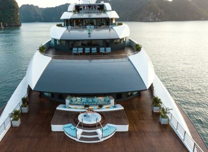 Grand Pioneers Halong Bay Cruise 1