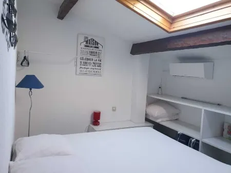 Joli Appartement Climatisé, au Calme et Avec Parking. Proche des Plages Отели рядом с достопримечательностью «Camping Resort and Spa La Baume la Palmeraie»