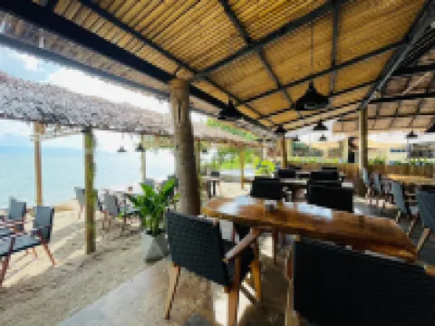 Absolute Beachfront Resort Hotels in Ko Pha-ngan District
