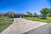 Sebring Retreat - Lanai, Pool and Gas Grill! - Pool