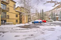 Charming Vail Condo w/ Patio & Mountain Views -  Ferienwohnungen