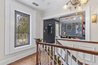 The Capitol Inn - Homestays