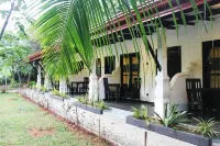 Amron Resort Sigiriya Hotels in Kimbissa