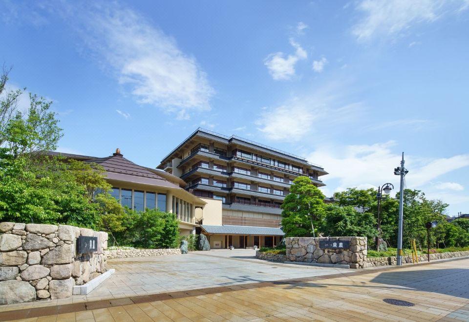 hotel overview picture