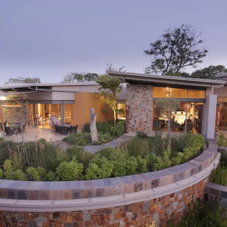 Seven Villa Hotel & Spa