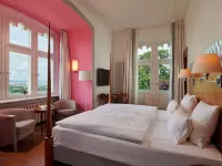 Hotel Schloss Eckberg Hotels near Lingner Palace