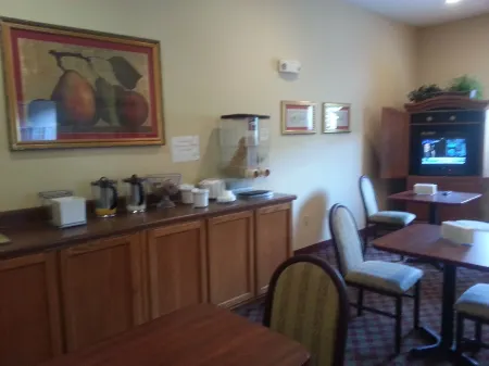 Super 8 by Wyndham Pascagoula