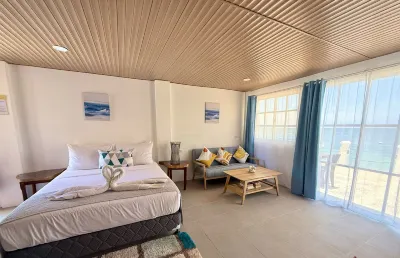 Lanas Beach Resort Carabao Island Hotels near Carabao Island