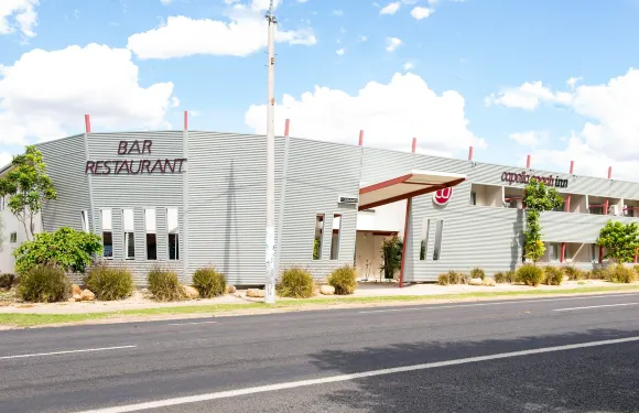 卡佩拉客運旅館