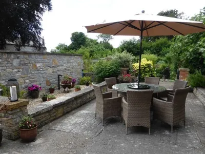 Liongate House Hotels in South Somerset District