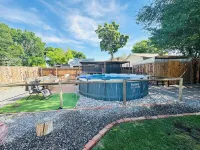 Rustic Refuge - minutes from downtown Fruita!4 beds