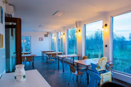 Noclegi NaFali Rewa Отели рядом с достопримечательностью «Mechelinki klif»