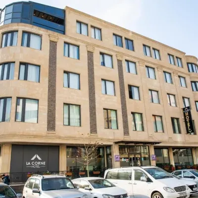 拉康納酒店 鄰近巴克米尔仓库的酒店