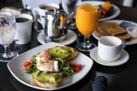 Hilton Garden Inn Dana Point Doheny Beach - breakfast