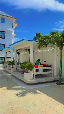 Bali Luxury Apartments Отели рядом с достопримечательностью «Диани Бич»