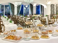 Grand Hotel la Favorita Отели рядом с достопримечательностью «Пляж Леонеллис»