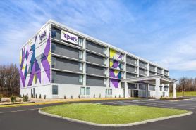 スパーク バイ ヒルトン ロアノーク エアポート