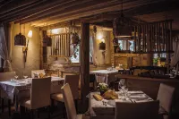 Hotel Chalet Svizzero - breakfast