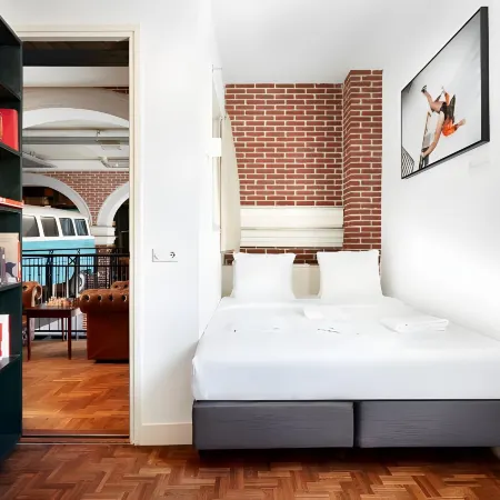 Hotel Not Hotel Rotterdam